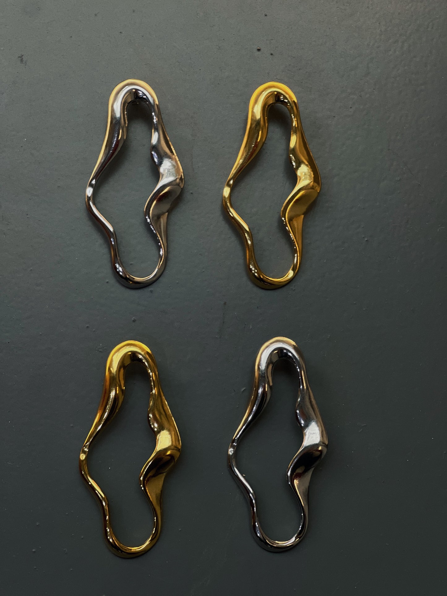Pendientes Lava