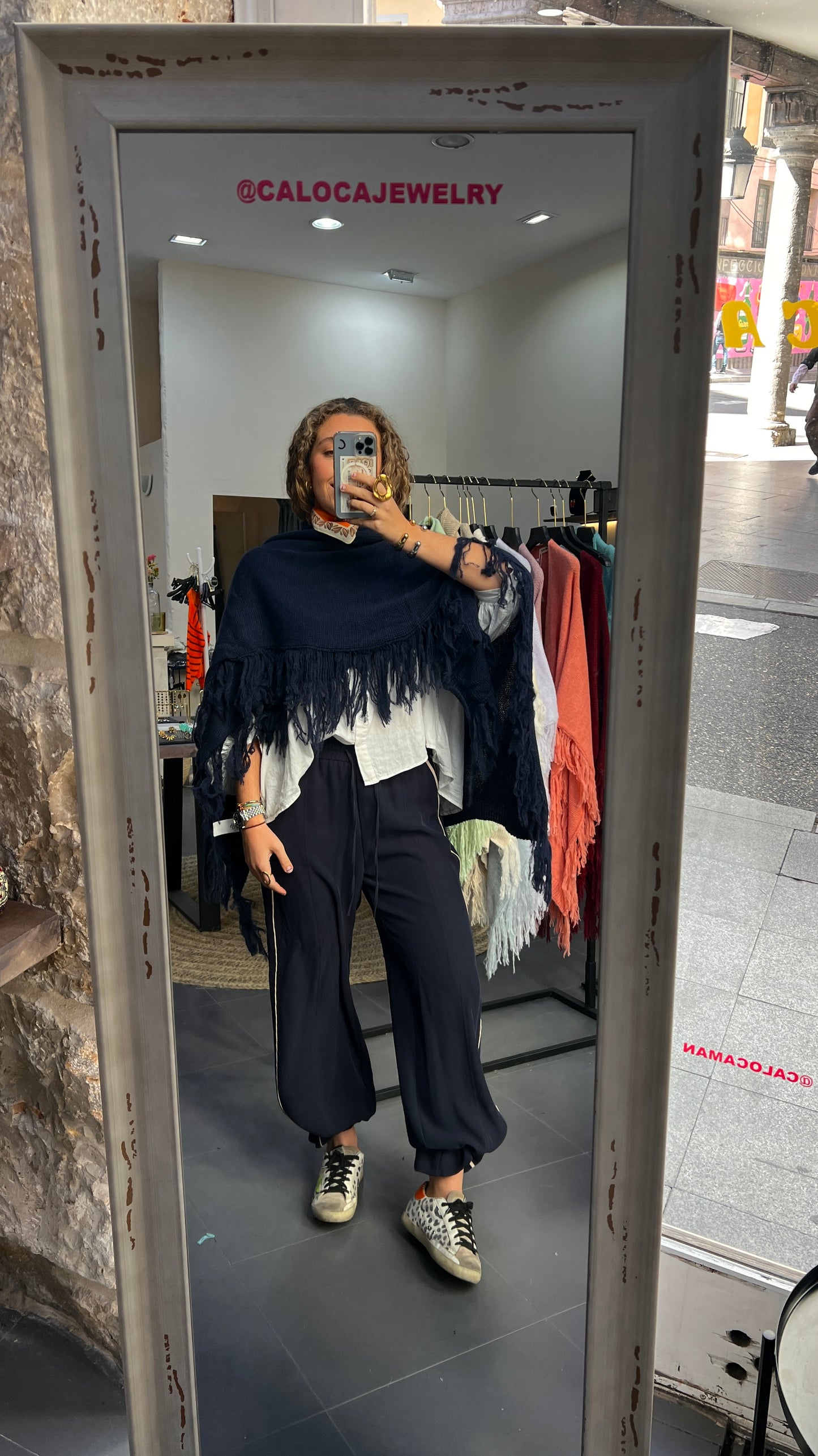 Poncho Suiza