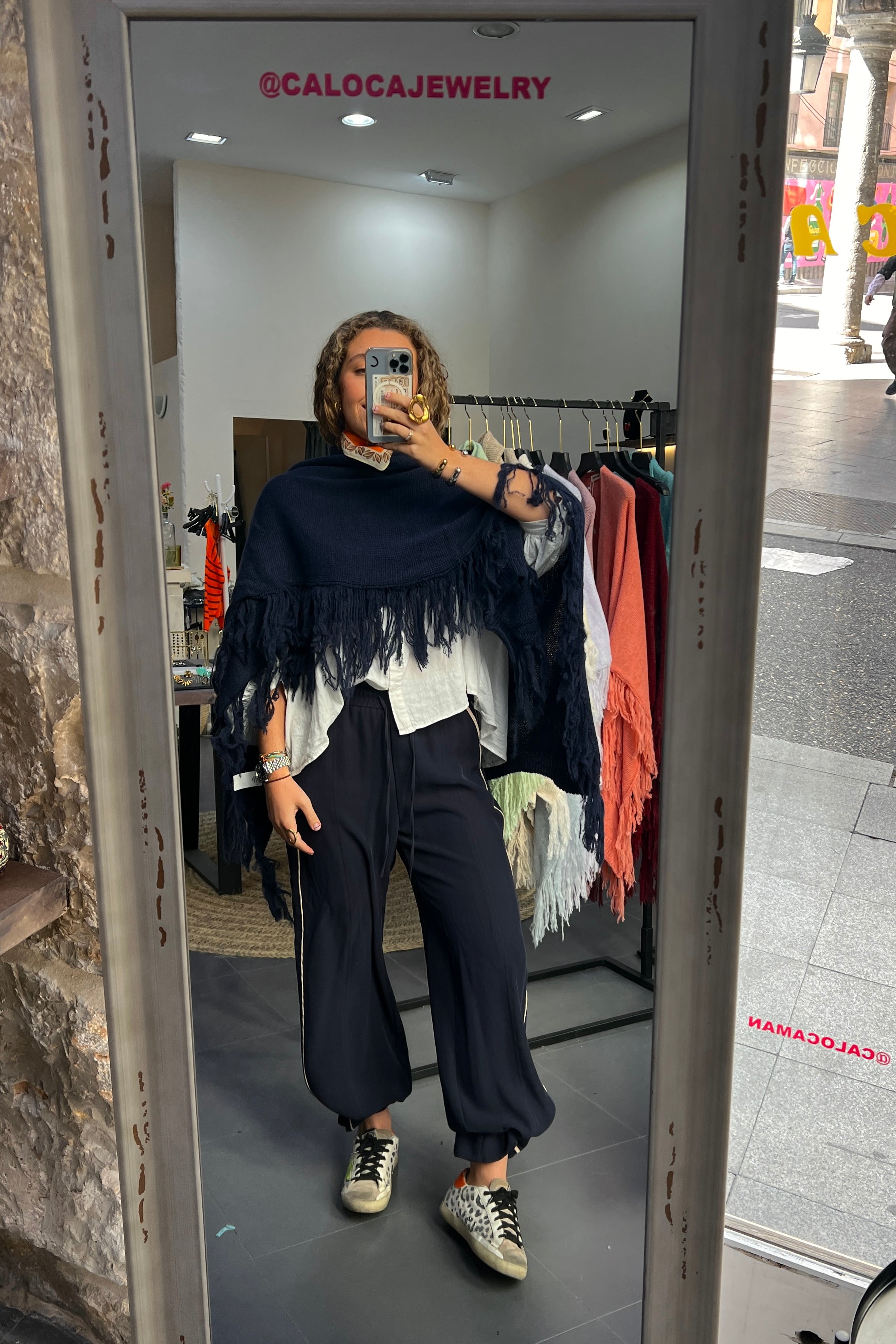 Poncho Suiza