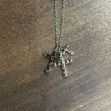 Collar Triple Cruz
