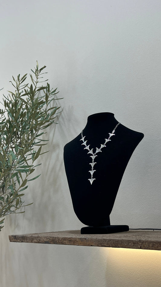 Collar Triangle