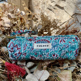 Estuche azul flores