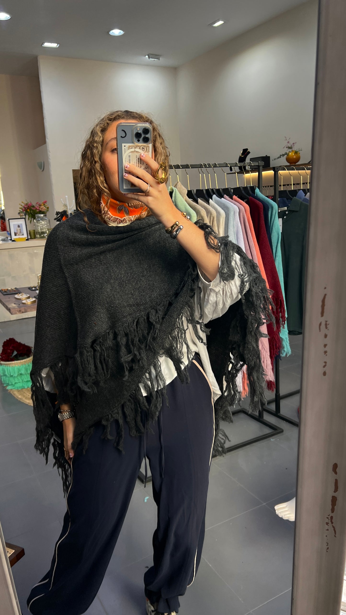 Poncho Suiza