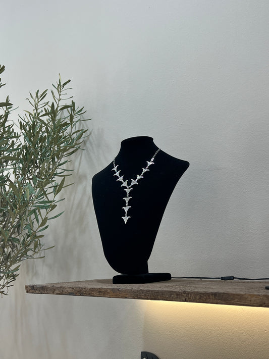 Collar Triangle