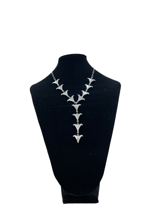 Collar Triangle