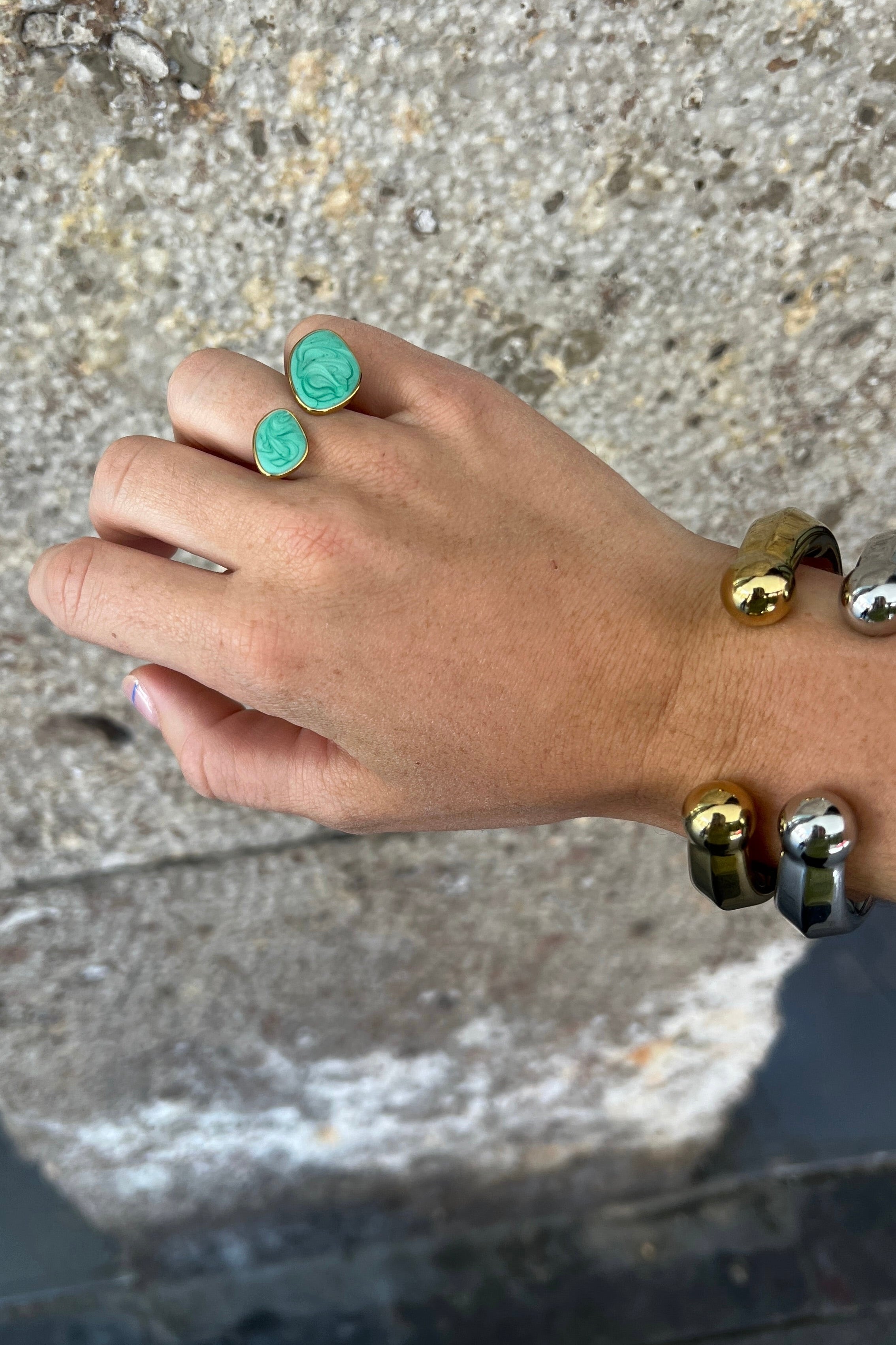 Anillo two