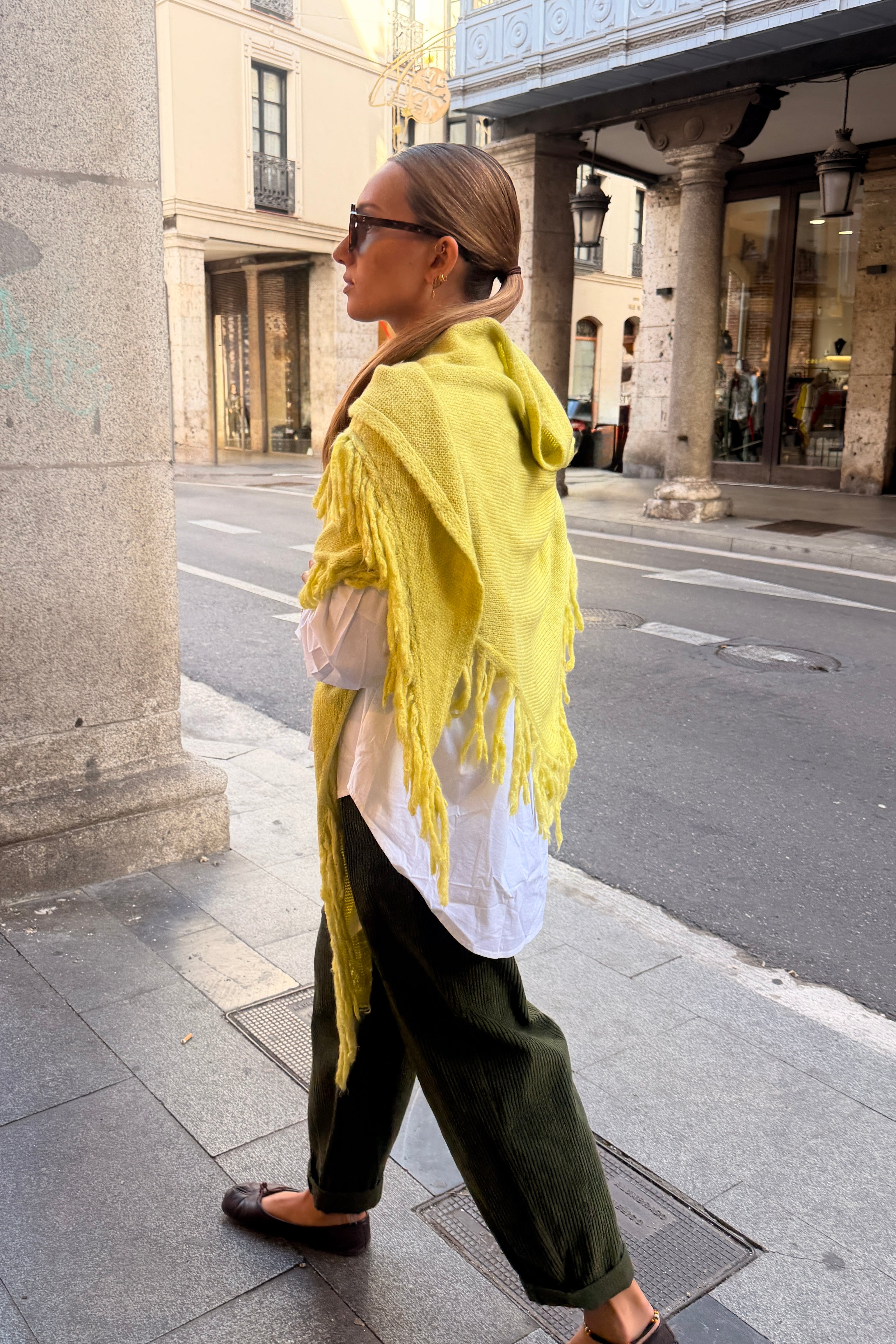 Poncho Sevilla lima