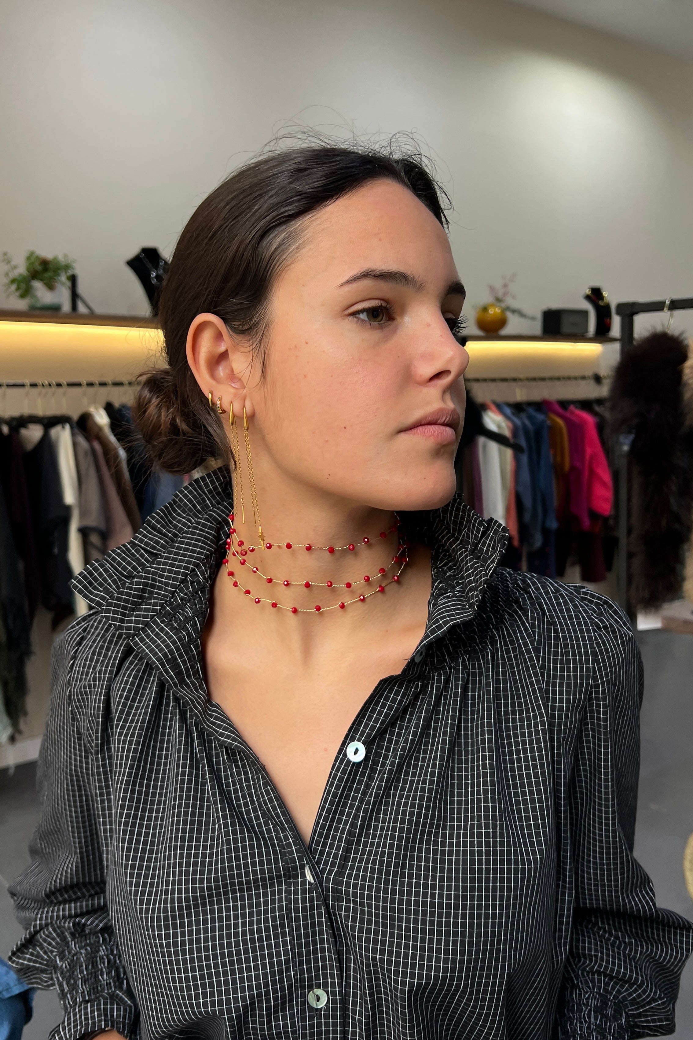 Choker red